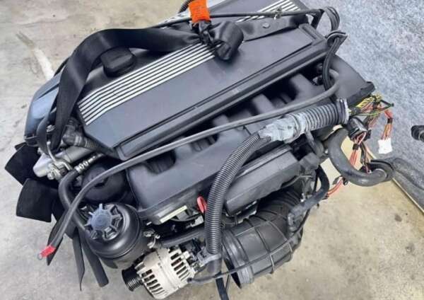 M54 3.0-L BMW Complete Used Engine - Free Delivery - Image 4